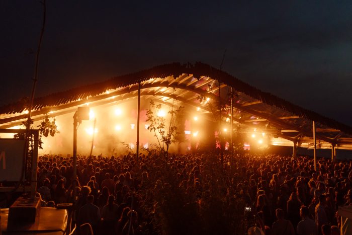festival-tent4